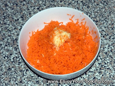 Fresh Carrots & Garlic Salad Recipe: Step 3