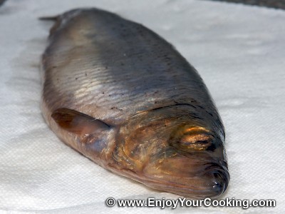 How to Clean Herring: Step 1