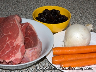 Meat with Prunes Recipe: Step 1