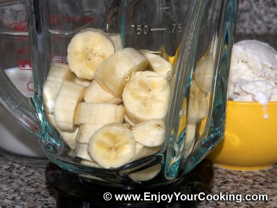 Banana Milkshake Recipe: Step 2