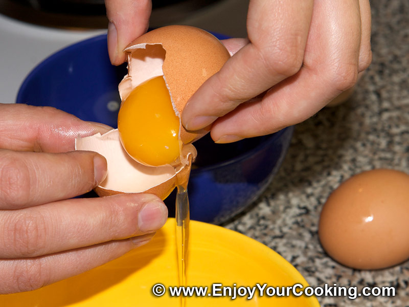 How to Separate Egg White from Egg Yolk | Recipe | My Homemade Food