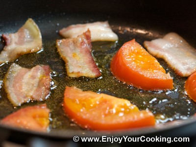 Bacon and Eggs with Tomatoes Recipe: Step 4