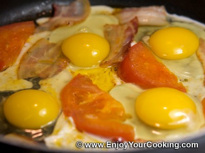 Bacon and Eggs with Tomatoes Recipe: Step 5