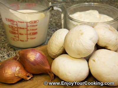 Cream of Mushroom Sauce Recipe: Step 1