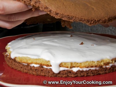 Simple Cake with Sour Cream Frosting Recipe: Step 26