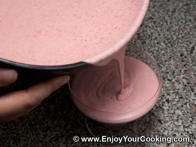 Strawberry Cream Dessert Recipe: Step 12