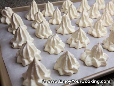 Russian Beze Cookies (Meringues) Recipe: Step 10