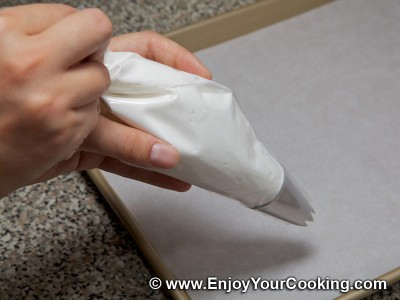 Russian Beze Cookies (Meringues) Recipe: Step 7