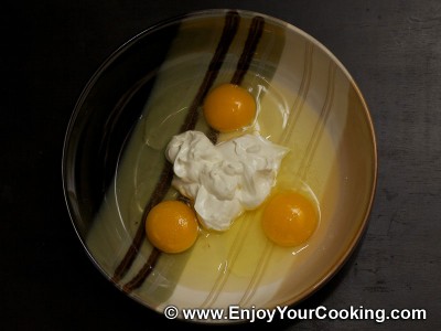Omelette with Sour Cream and Cheese Recipe: Step 2
