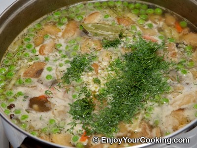 Russian Lenten Mushroom Soup Recipe: Step 15