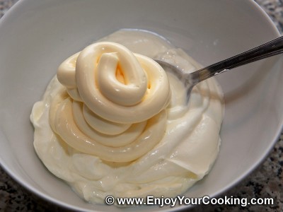 Ukrainian Tomato and Cucumber Salad with Sour Cream Dressing Recipe: Step 3