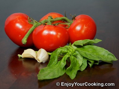 Tomato and Basil Sauce Recipe: Step 1