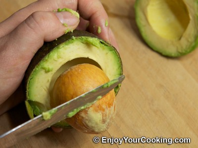 How to Skin Avocado: Step 7