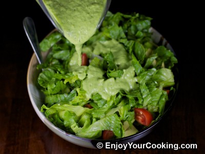 Green Salad with Tomato, Avocado and Shrimp Recipe: Step 6