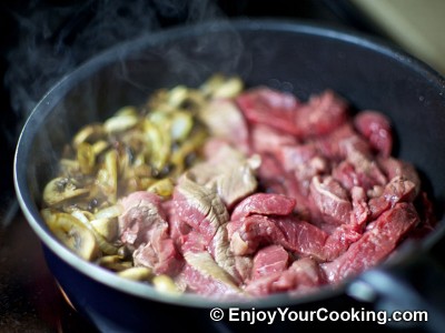 Beef Stroganoff with Mushrooms and Cream Recipe: Step 6