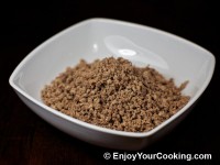 Clean and mince boiled meat