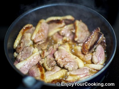 Duck Meat Stewed with Apples Recipe: Step 4