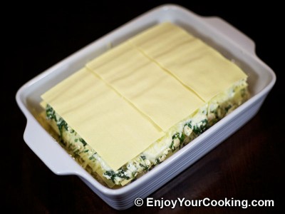 Chicken Lasagna with Spinach and Fresh Cheese Recipe: Step 20