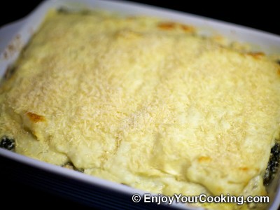 Chicken Lasagna with Spinach and Fresh Cheese Recipe: Step 23