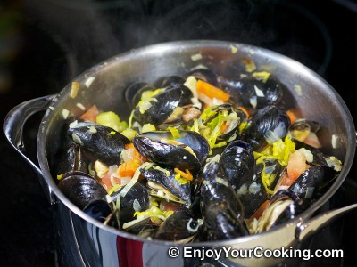 Mussels Steamed with Vegetables in White Wine Recipe: Step 18