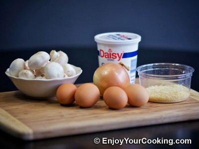 Omelette Stuffed with Mushrooms and Onions Recipe: Step 1