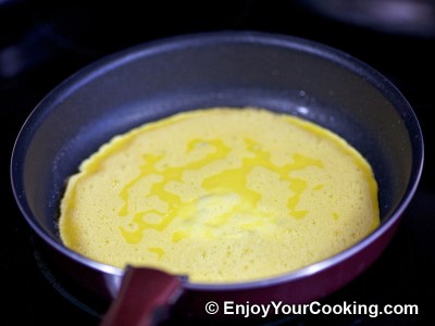 Omelette Stuffed with Mushrooms and Onions Recipe: Step 10