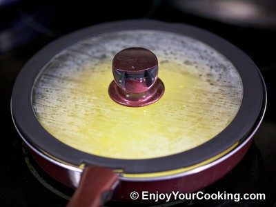 Omelette Stuffed with Mushrooms and Onions Recipe: Step 11