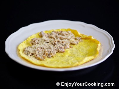 Omelette Stuffed with Mushrooms and Onions Recipe: Step 14