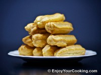 Eclairs with Vanilla Custard