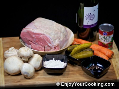 Veal with Mushrooms and Carrots Recipe: Step 1