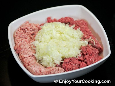 Russian Meat Dumplings (Pelmeni) Recipe: Step 3