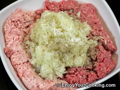 Russian Meat Dumplings (Pelmeni) Recipe: Step 4