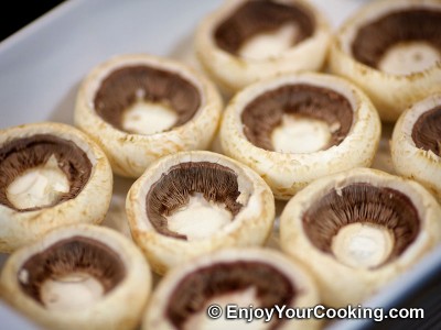 Chicken and Feta Stuffed Mushroom Caps Recipe: Step 3