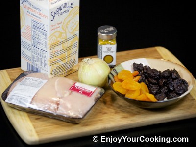 Curry Chicken with Prunes and Dried Apricots Recipe: Step 1