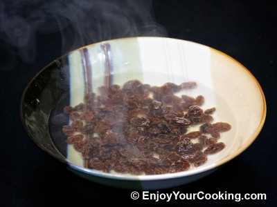 Fresh Broccoli Salad with Raisins and Sunflower Seeds Recipe: Step 2