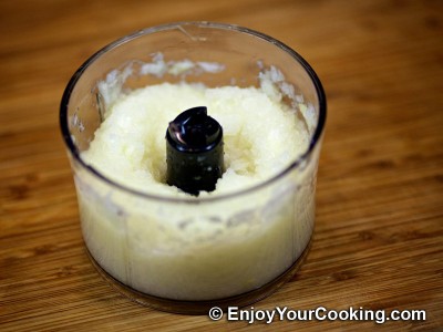 Steaks Marinated in Onion Juice Recipe: Step 2