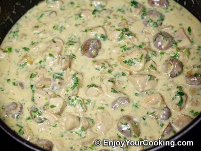 Pasta with Chicken and Mushroom Sauce Recipe: Step 10