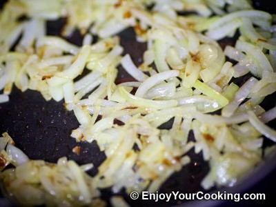 Pasta with Chicken and Mushroom Sauce Recipe: Step 2