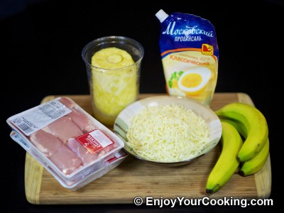 Chicken Meat Roasted with Pineapple and Bananas Recipe: Step 1