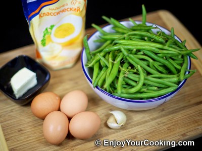 Green Beans and Eggs Salad Recipe: Step 1