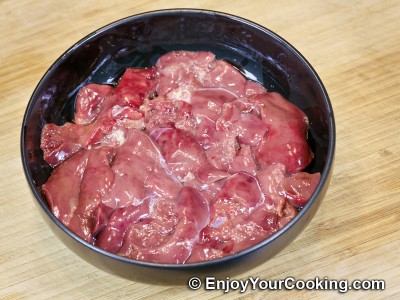 Fried Chicken Liver with Onions Recipe: Step 2