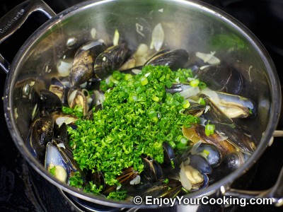 Mussels Steamed with Shallots in Wine and Butter Sauce Recipe: Step 9