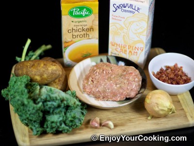 Zuppa Toscana (Italian Sausage Soup) Recipe: Step 1