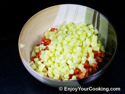 Bean, Cucumber and Bell Pepper Salad Recipe: Step 4
