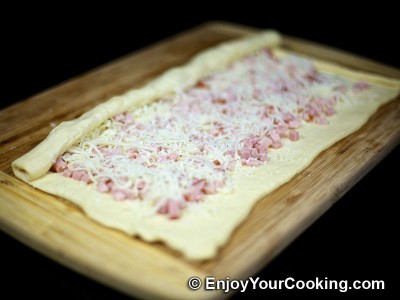 Quick Crescent Rolls with Meat and Cheese Recipe: Step 5