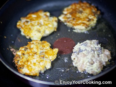 Chicken Cutlets with Mushroom and Cheese Recipe: Step 14