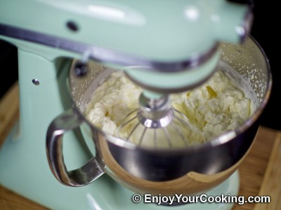 How to Make Butter from Whipping Cream: Step 4