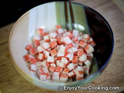 Crab Sticks, Beans, Tomato, Bell Pepper and Cheese Salad Recipe: Step 2