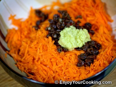 Carrots, Raisins and Ginger Salad Recipe: Step 6