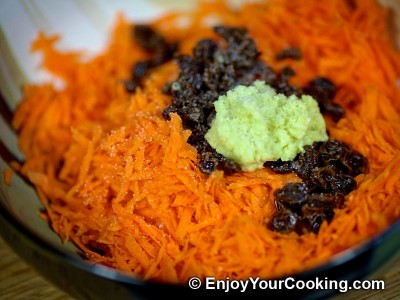 Carrots, Raisins and Ginger Salad Recipe: Step 7